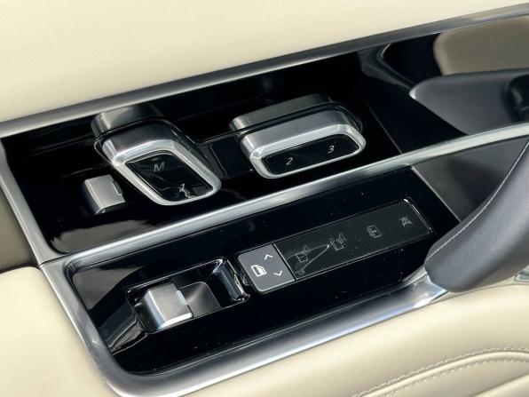Land Rover Range Rover V с пробегом 2025 года, цена 27 900 000 рублей, 1410 км, внедорожник, Автокод Объявления