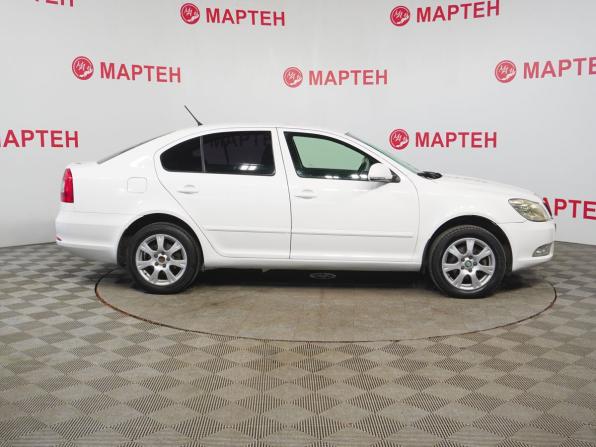 Skoda Octavia II (A5) Рестайлинг с пробегом 2012 года, цена 798 000 рублей, 214379 км, лифтбек, Автокод Объявления