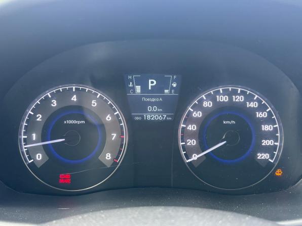 Hyundai Solaris I с пробегом 2011 года, цена 675 000 рублей, 182000 км, седан, Автокод Объявления