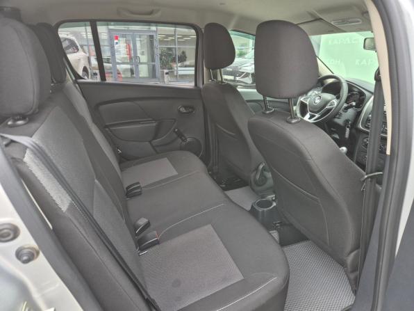 Renault Sandero II Рестайлинг с пробегом 2019 года, цена 1 219 000 рублей, 49642 км, хэтчбек, Автокод Объявления