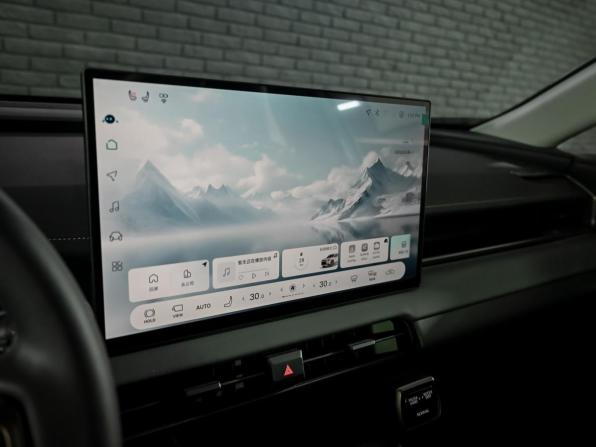 Toyota RAV4 VI (XA60) с пробегом 2025 года, цена 4 490 000 рублей, 33 км, внедорожник, Автокод Объявления