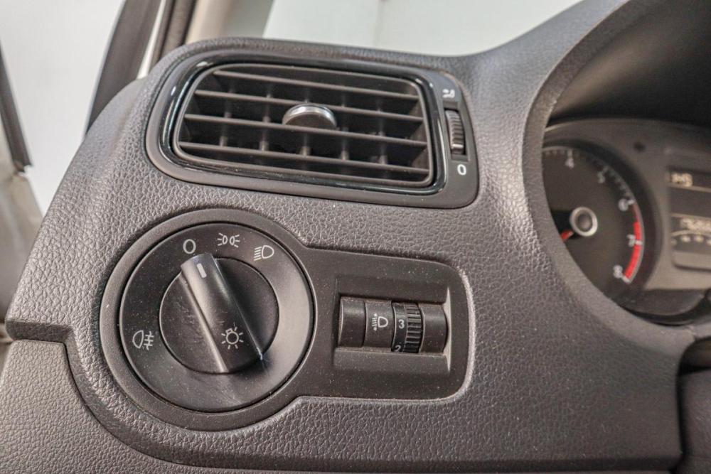 Volkswagen Polo V Рестайлинг Челябинск  - изображение 10