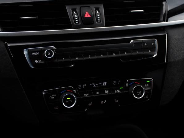 BMW X1 II (F48) с пробегом 2018 года, цена 2 648 000 рублей, 87615 км, внедорожник, Автокод Объявления