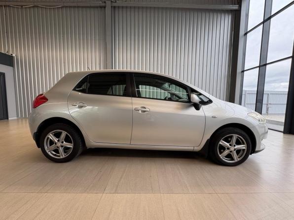 Toyota Auris I с пробегом 2007 года, цена 649 000 рублей, 199000 км, хэтчбек, Автокод Объявления