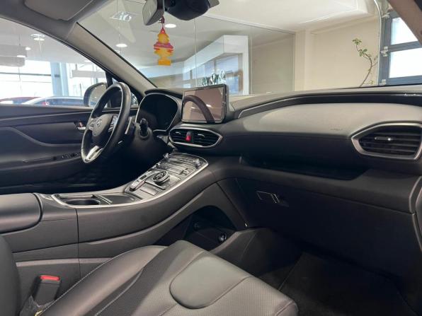 Hyundai Santa Fe IV Рестайлинг с пробегом 2021 года, цена 4 340 000 рублей, 46724 км, внедорожник, Автокод Объявления