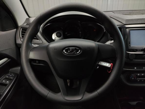 Lada (ВАЗ) Vesta I с пробегом 2022 года, цена 1 025 000 рублей, 60440 км, седан, Автокод Объявления