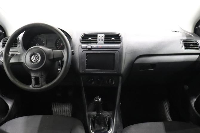 Volkswagen Polo V с пробегом 2010 года, цена 398 000 рублей, 252452 км, седан, Автокод Объявления
