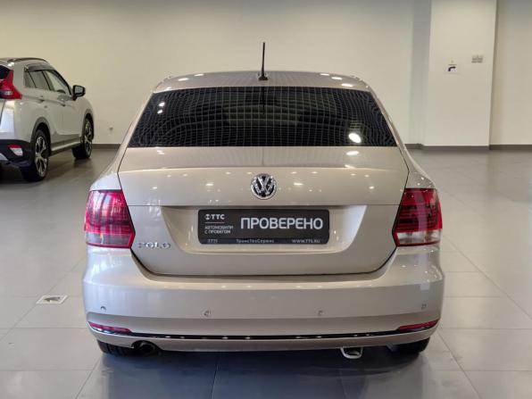 Volkswagen Polo V Рестайлинг с пробегом 2017 года, цена 1 247 000 рублей, 54281 км, седан, Автокод Объявления