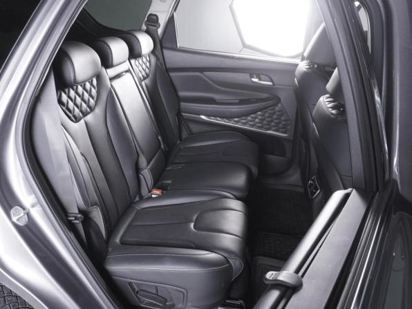 Hyundai Santa Fe IV Рестайлинг с пробегом 2022 года, цена 3 899 000 рублей, 86987 км, внедорожник, Автокод Объявления
