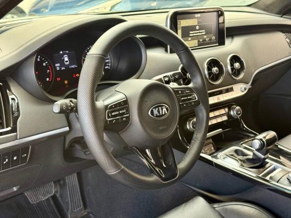 Kia Stinger I с пробегом 2018 года, цена 2 299 000 рублей, 116716 км, лифтбек, Автокод Объявления