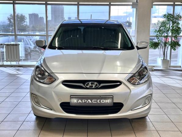 Hyundai Solaris I с пробегом 2012 года, цена 720 000 рублей, 163319 км, хэтчбек, Автокод Объявления