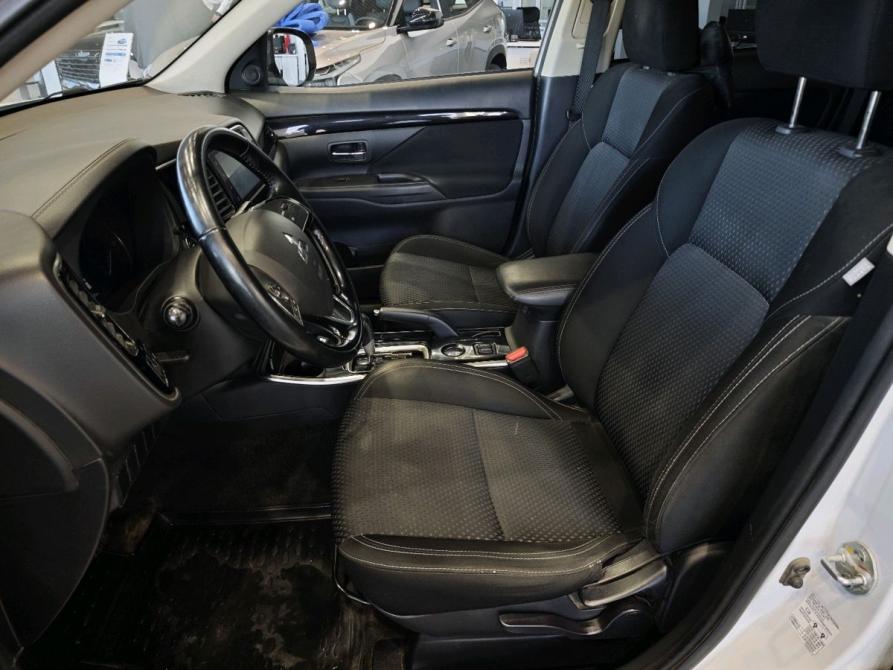 Mitsubishi Outlander III Рестайлинг 3 Челябинск  - изображение 9