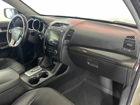 Kia Sorento II с пробегом 2011 года, цена 1 193 000 рублей, 260120 км, внедорожник, Автокод Объявления