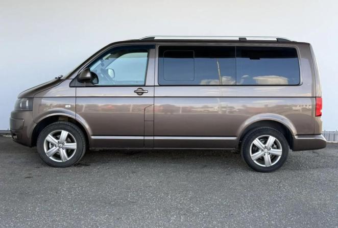 Volkswagen Caravelle T5 Рестайлинг с пробегом 2013 года, цена 1 550 000 рублей, 352420 км, минивэн, Автокод Объявления