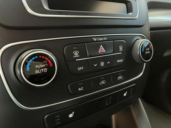 Kia Sorento II Рестайлинг с пробегом 2012 года, цена 1 564 436 рублей, 220690 км, внедорожник, Автокод Объявления