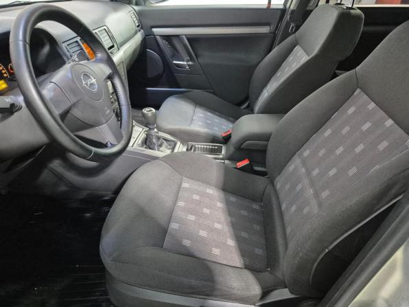 Opel Vectra C Рестайлинг с пробегом 2006 года, цена 650 000 рублей, 171885 км, седан, Автокод Объявления