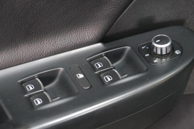 Volkswagen Passat B6 с пробегом 2010 года, цена 869 000 рублей, 234000 км, седан, Автокод Объявления