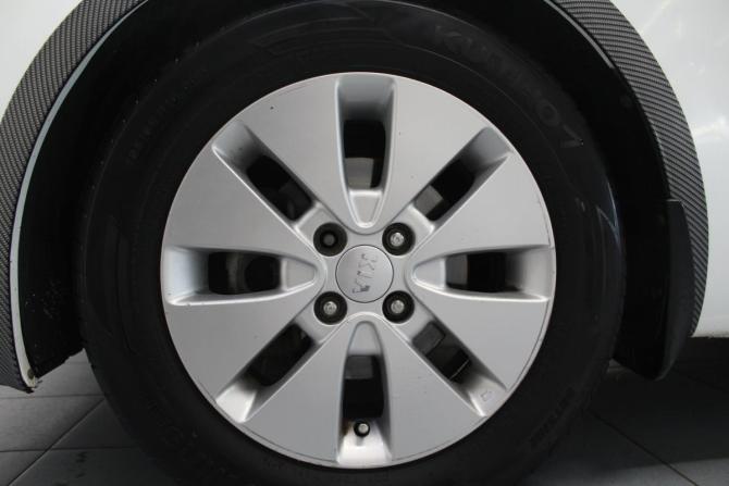Kia Rio III с пробегом 2014 года, цена 799 000 рублей, 159000 км, хэтчбек, Автокод Объявления