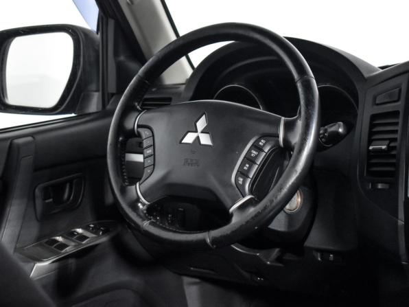 Mitsubishi Pajero IV Рестайлинг 1 с пробегом 2013 года, цена 1 639 000 рублей, 280000 км, внедорожник, Автокод Объявления