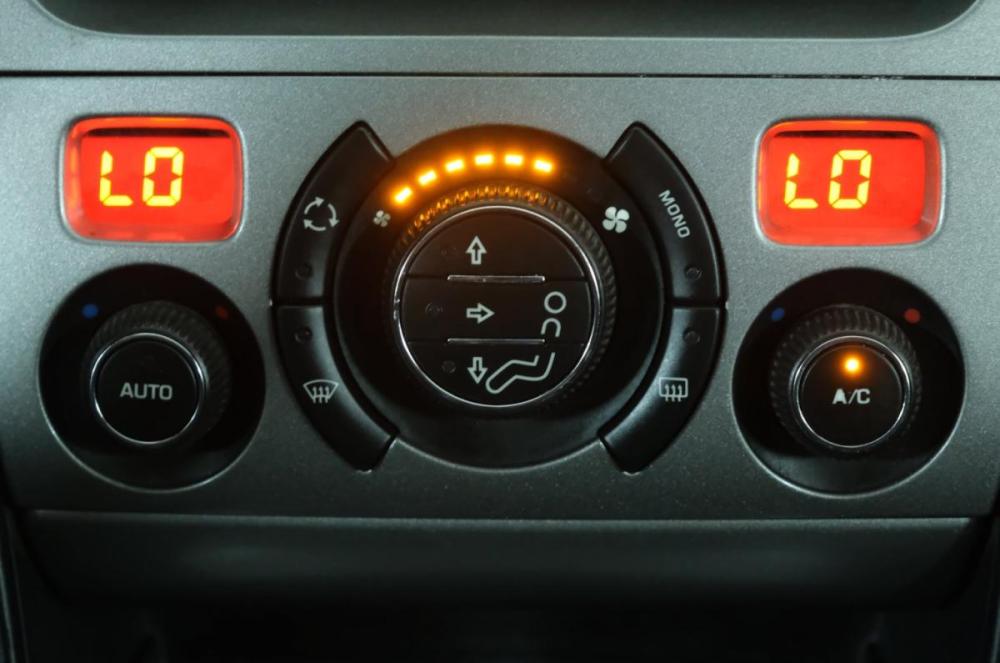 Peugeot 408 I Омск  - изображение 16