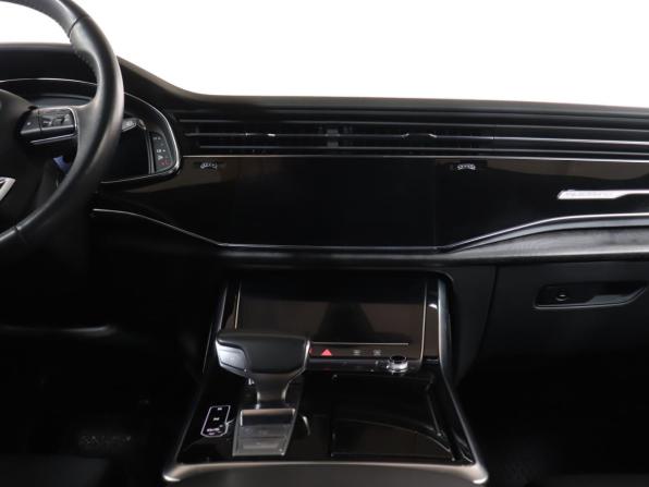 Audi Q8 I (4M) с пробегом 2018 года, цена 6 299 000 рублей, 58339 км, внедорожник, Автокод Объявления