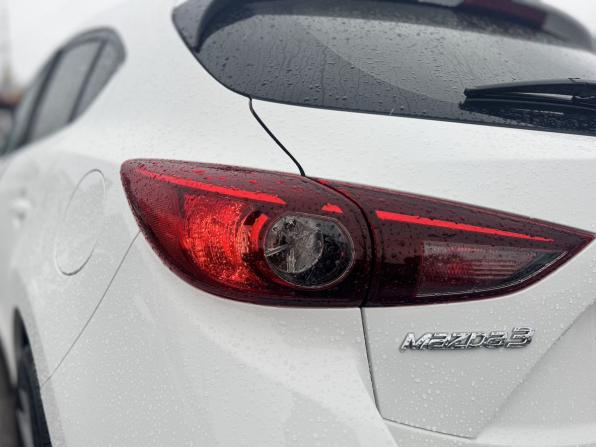 Mazda 3 III (BM) с пробегом 2014 года, цена 1 359 000 рублей, 111390 км, хэтчбек, Автокод Объявления
