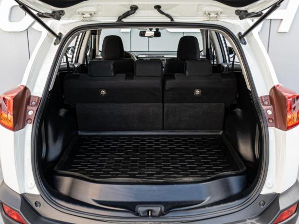 Toyota RAV4 IV (XA40) с пробегом 2015 года, цена 1 990 000 рублей, 198130 км, внедорожник, Автокод Объявления