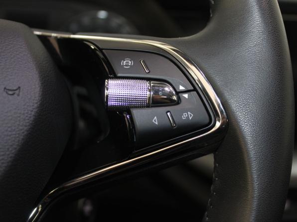 Skoda Octavia IV (A8) с пробегом 2021 года, цена 2 689 900 рублей, 33209 км, лифтбек, Автокод Объявления