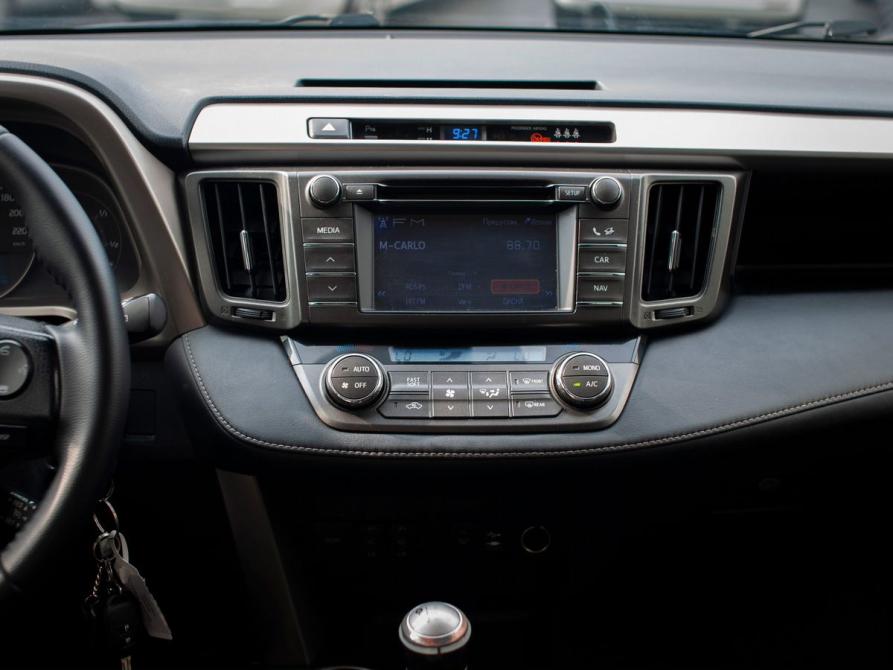 Toyota RAV4 IV (XA40) Курган  - изображение 20