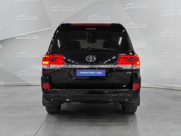 Toyota Land Cruiser 200 Series Рестайлинг 1 с пробегом 2012 года, цена 4 250 000 рублей, 200000 км, внедорожник, Автокод Объявления