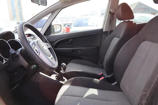 Kia Venga I с пробегом 2012 года, цена 499 000 рублей, 275000 км, минивэн, Автокод Объявления