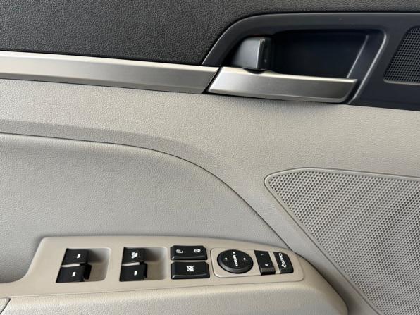 Hyundai Elantra VI (AD) Рестайлинг с пробегом 2020 года, цена 1 720 000 рублей, 152740 км, седан, Автокод Объявления