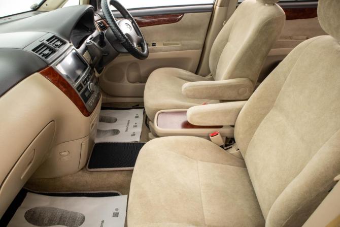 Toyota Ipsum II (M20) с пробегом 2003 года, цена 849 000 рублей, 379000 км, компактвэн, Автокод Объявления