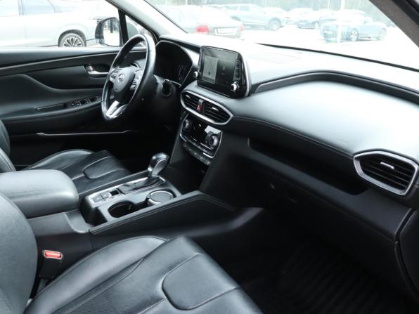 Hyundai Santa Fe IV с пробегом 2018 года, цена 3 040 000 рублей, 88828 км, внедорожник, Автокод Объявления