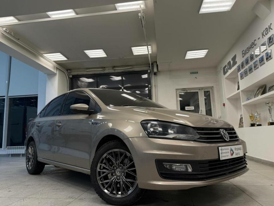 Volkswagen Polo V Рестайлинг Омск  - изображение 6