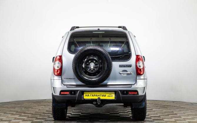 Chevrolet Niva I Рестайлинг с пробегом 2015 года, цена 719 000 рублей, 94000 км, внедорожник, Автокод Объявления