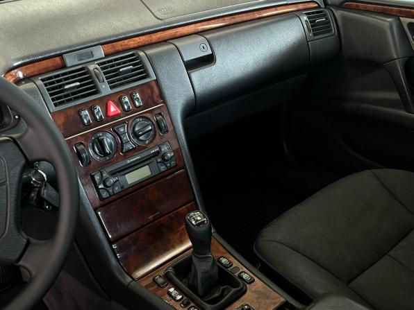 Mercedes-Benz E-Класс II (W210 S210) с пробегом 1998 года, цена 770 000 рублей, 180098 км, седан, Автокод Объявления