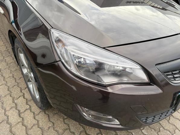 Opel Astra J с пробегом 2011 года, цена 681 000 рублей, 269042 км, универсал, Автокод Объявления