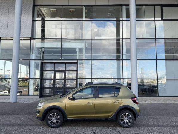 Renault Sandero II с пробегом 2018 года, цена 1 100 000 рублей, 94152 км, хэтчбек, Автокод Объявления