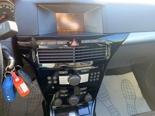 Opel Astra H Рестайлинг с пробегом 2013 года, цена 749 995 рублей, 154606 км, хэтчбек, Автокод Объявления