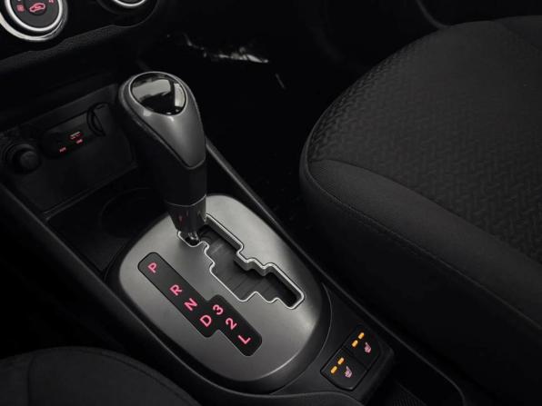 Kia Rio III Рестайлинг с пробегом 2016 года, цена 899 000 рублей, 87314 км, седан, Автокод Объявления