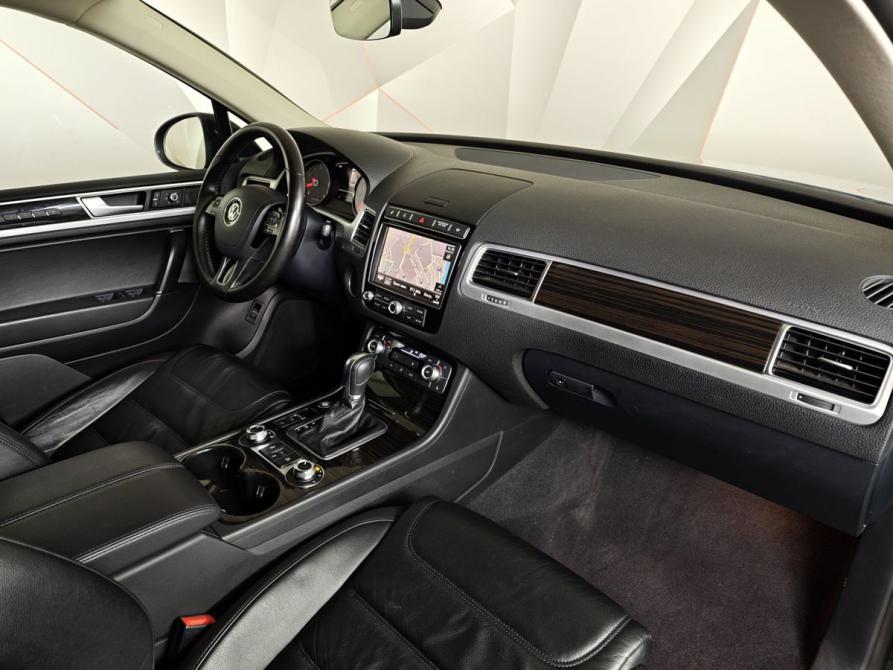 Volkswagen Touareg II Рестайлинг Москва  - изображение 13