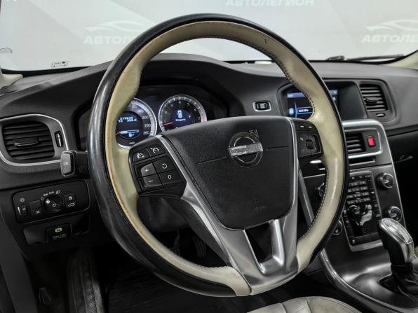 Volvo S60 II с пробегом 2012 года, цена 950 000 рублей, 215632 км, седан, Автокод Объявления