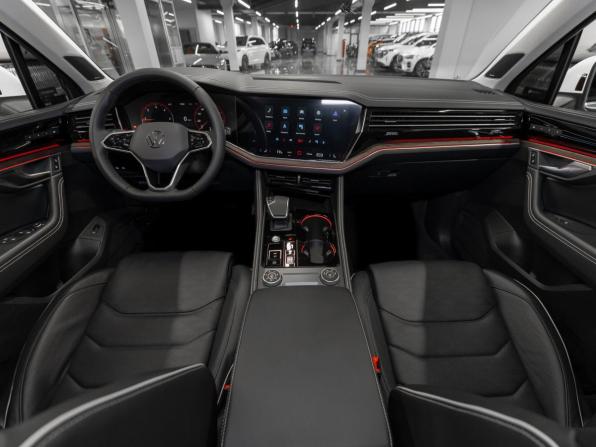 Volkswagen Touareg III Рестайлинг с пробегом 2024 года, цена 10 100 000 рублей, 2090 км, внедорожник, Автокод Объявления