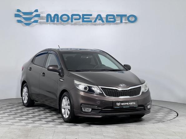 Kia Rio III Рестайлинг с пробегом 2016 года, цена 990 000 рублей, 185666 км, седан, Автокод Объявления