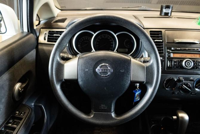 Nissan Tiida I Рестайлинг с пробегом 2011 года, цена 699 000 рублей, 69017 км, хэтчбек, Автокод Объявления