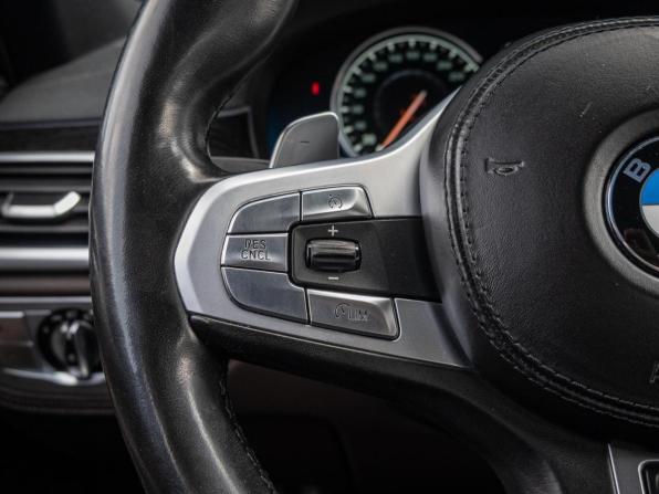 BMW 7 серии VI (G11/G12) с пробегом 2018 года, цена 4 350 000 рублей, 97857 км, седан, Автокод Объявления