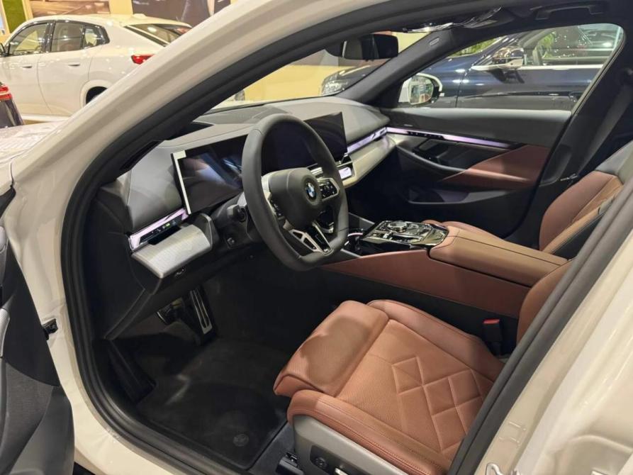 BMW 5 серии VIII (G60/G61/G68) Москва  - изображение 7