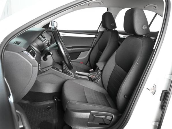 Skoda Octavia III (A7) Рестайлинг с пробегом 2020 года, цена 1 779 000 рублей, 126922 км, лифтбек, Автокод Объявления