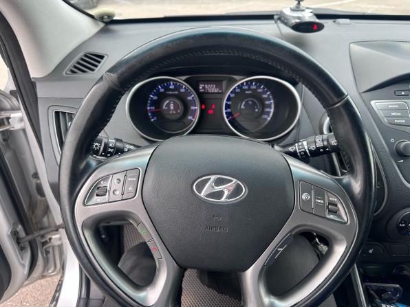 Hyundai ix35 I Рестайлинг с пробегом 2014 года, цена 1 190 000 рублей, 175076 км, внедорожник, Автокод Объявления